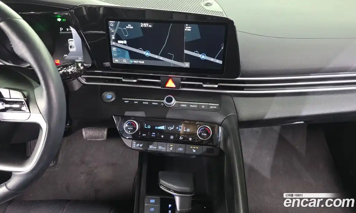 Hyundai Avante 2022 1.6 автомат (гидро), фото 24
