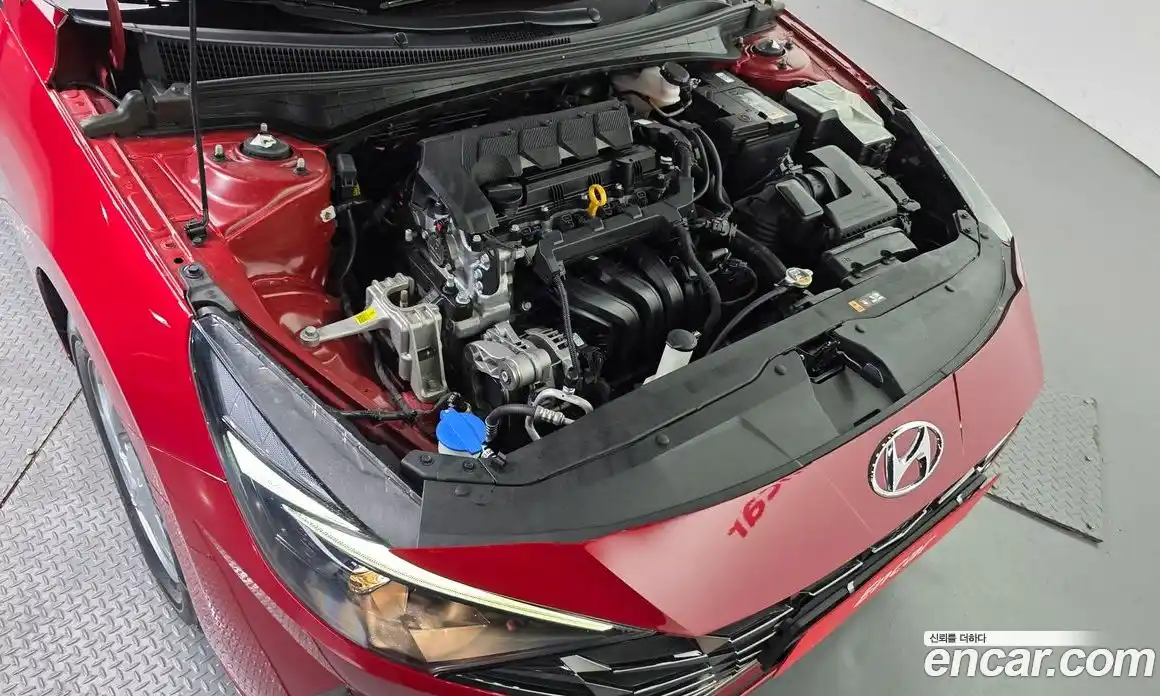 Hyundai Avante 2022 1.6 автомат (гидро), фото 6