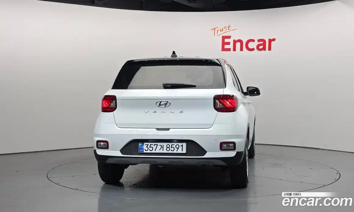 Hyundai Venue 2021 1.6 автомат (гидро), фото 4