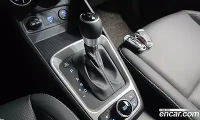 Hyundai Venue 2021 1.6 автомат (гидро), миниатюра 9