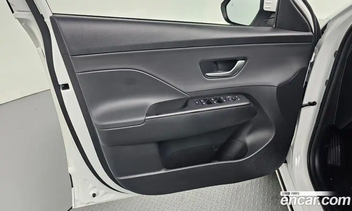 Hyundai Kona 2025 0.2 автомат (гидро), фото 14