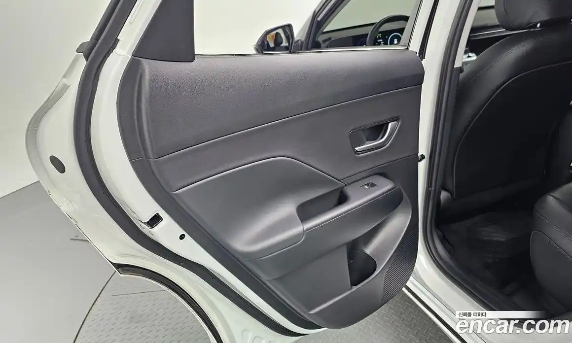 Hyundai Kona 2025 0.2 автомат (гидро), фото 15