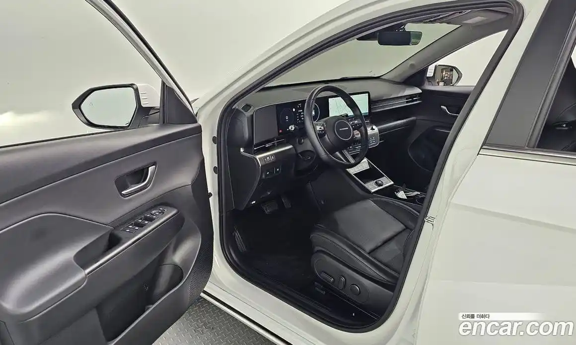 Hyundai Kona 2025 0.2 автомат (гидро), фото 16