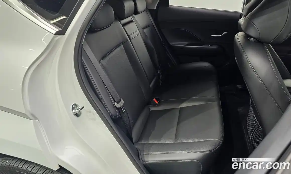 Hyundai Kona 2025 0.2 автомат (гидро), фото 17