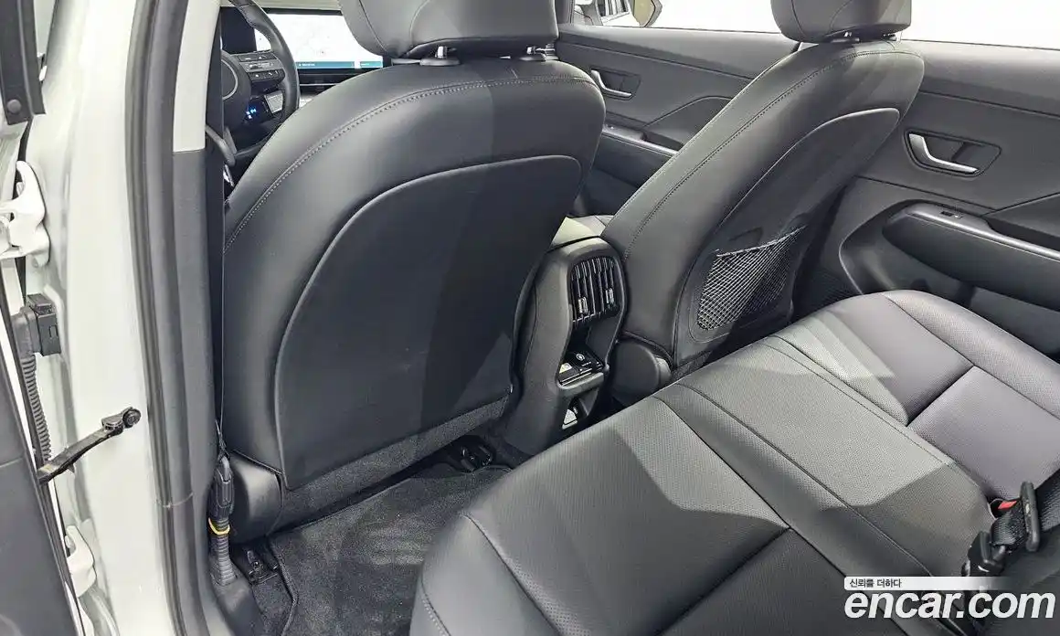 Hyundai Kona 2025 0.2 автомат (гидро), фото 30