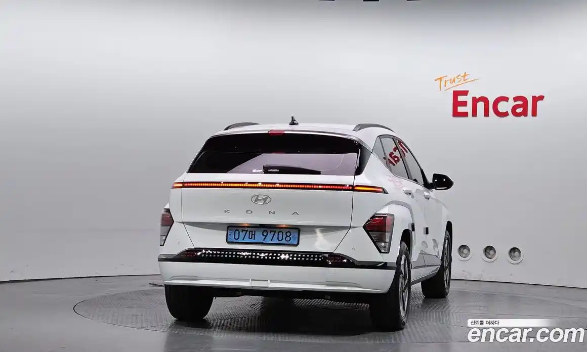 Hyundai Kona 2025 0.2 автомат (гидро), фото 4