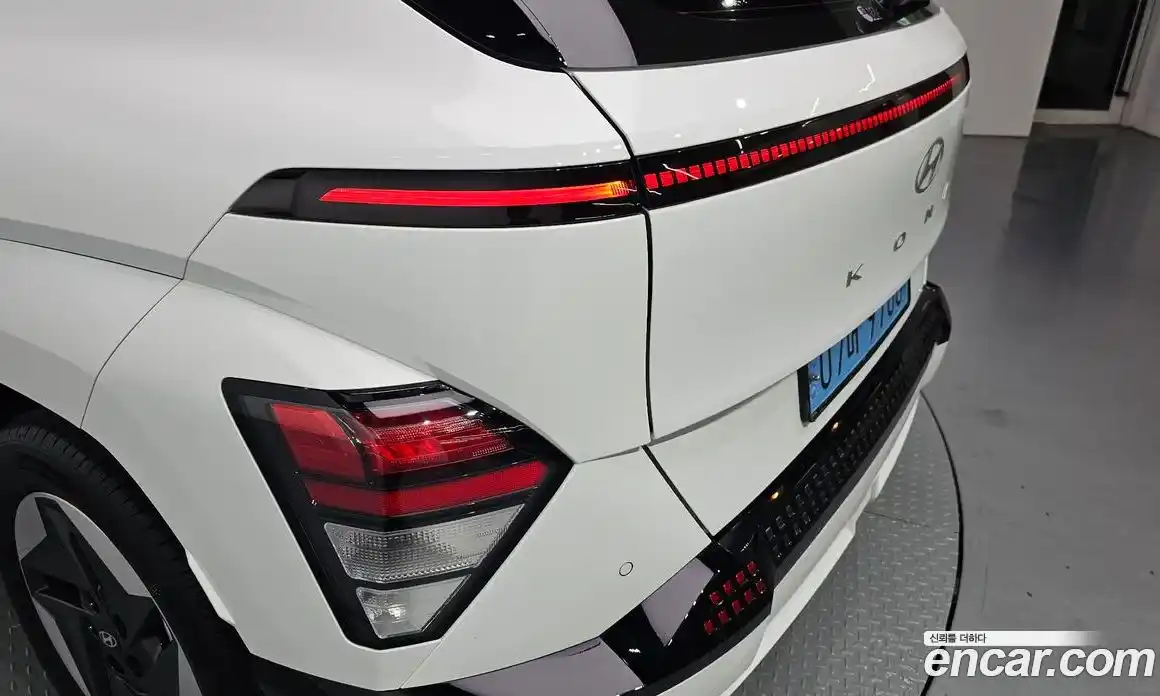 Hyundai Kona 2025 0.2 автомат (гидро), фото 9