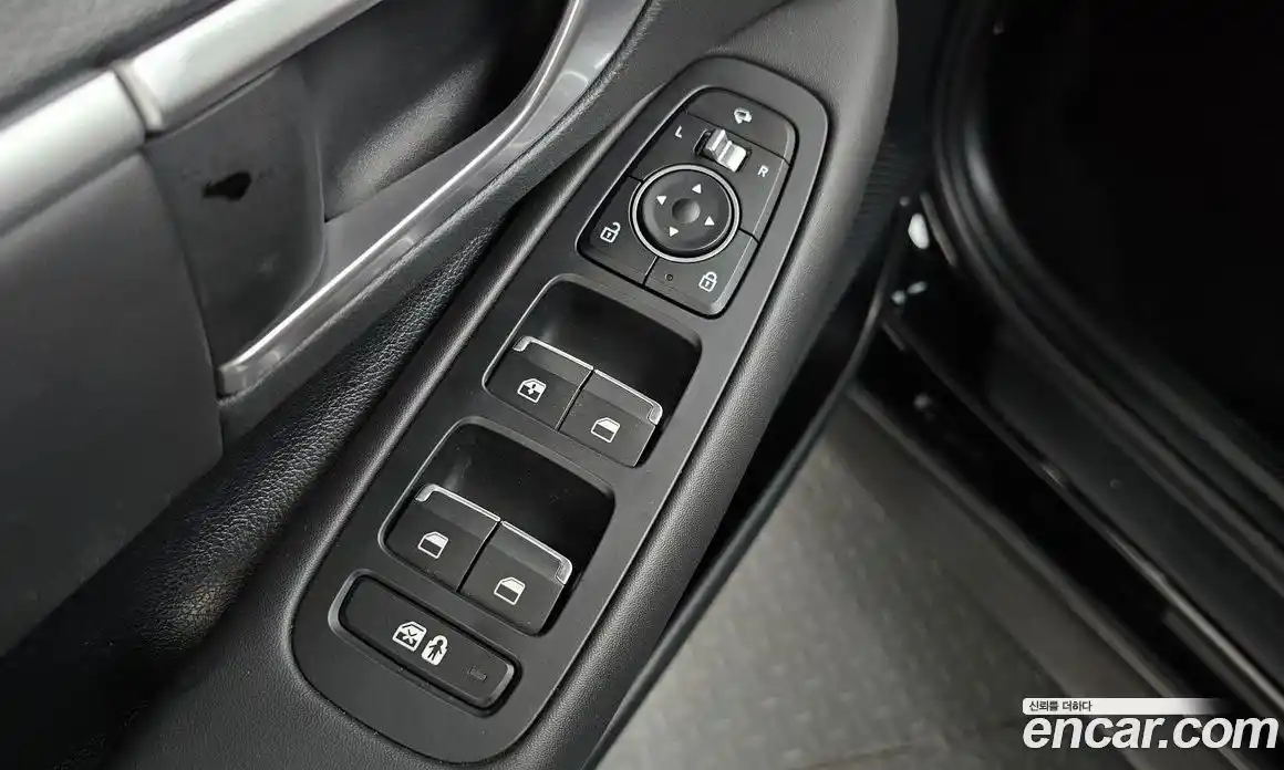 Hyundai Sonata 2023 2.0 автомат (гидро), фото 29