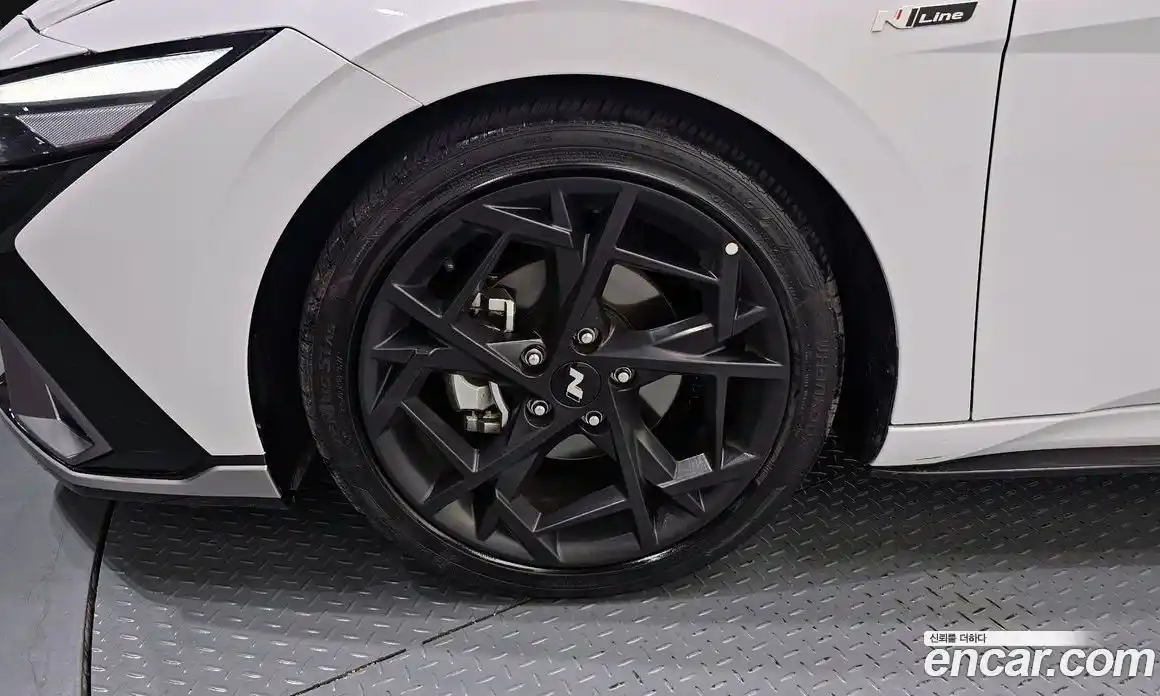 Hyundai Avante 2024 1.6 автомат (гидро), фото 5