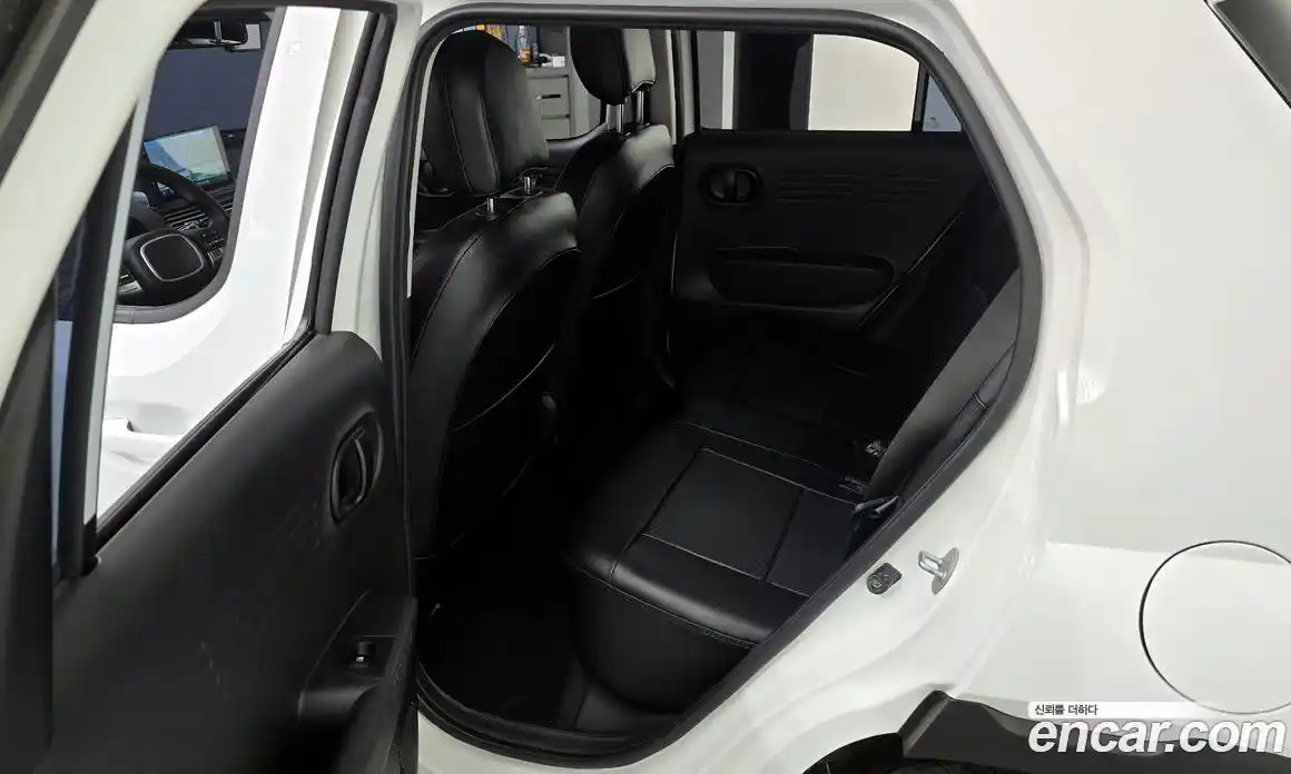 Hyundai Casper 2023 1.0 автомат (гидро), фото 17
