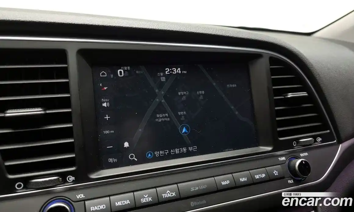 Hyundai Avante 2018 1.6 автомат (гидро), фото 17
