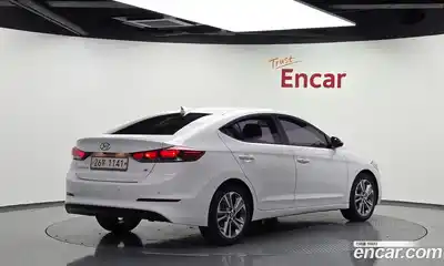Hyundai Avante 2018 1.6 автомат (гидро), миниатюра 2