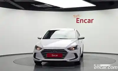 Hyundai Avante 2018 1.6 автомат (гидро), миниатюра 3