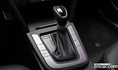 Hyundai Avante 2018 1.6 автомат (гидро), миниатюра 9