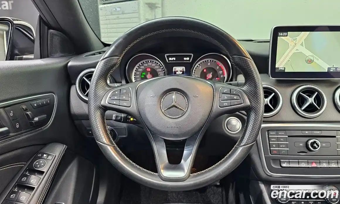Mercedes-Benz CLA-Class 2015 2.1 гидро, фото 13 Mercedes-Benz CLA-Class 2015 2.1 гидро, фото 13