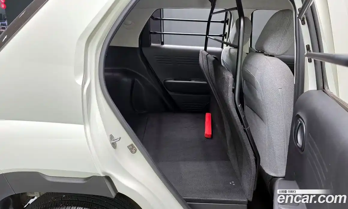 Hyundai Casper 2023 1.0 автомат (гидро), фото 17