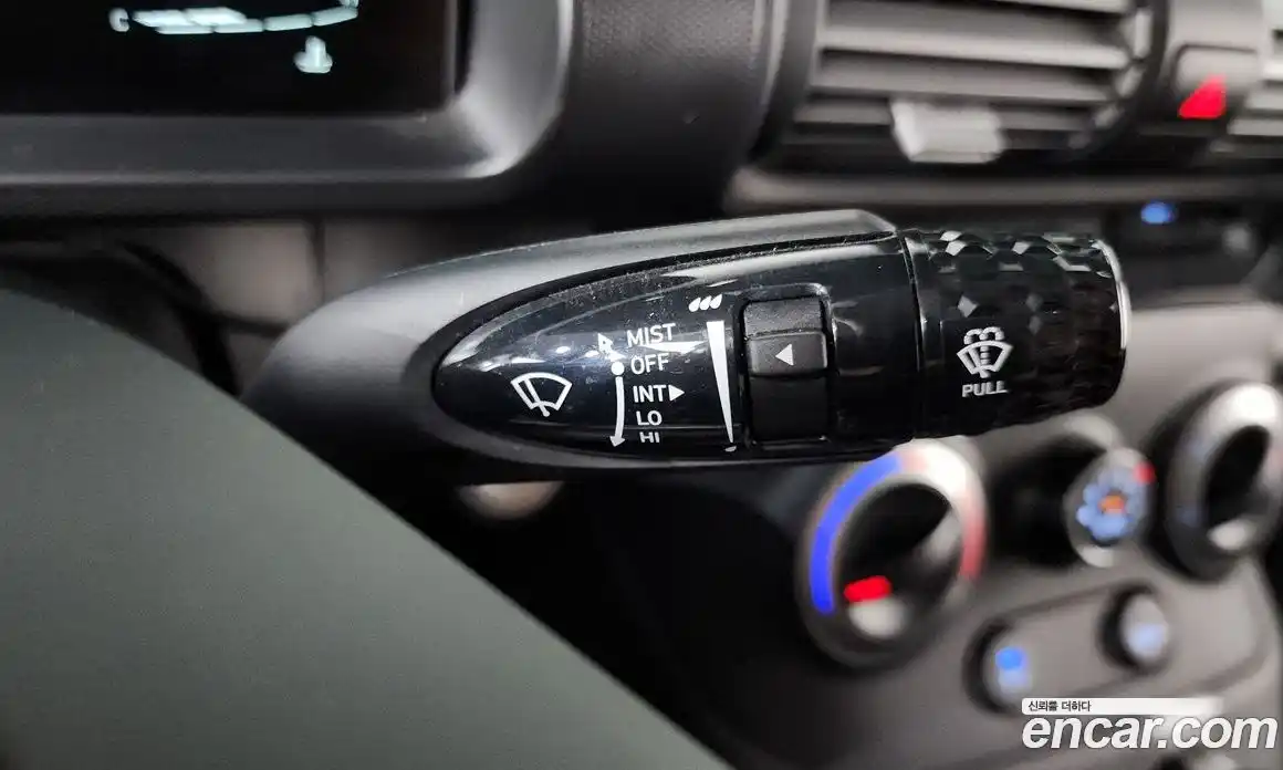 Hyundai Casper 2024 1.0 автомат (гидро), фото 20