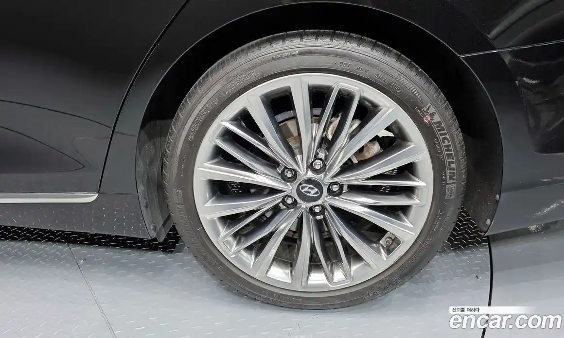 Hyundai Grandeur 2019 3.0 автомат (гидро), фото 7