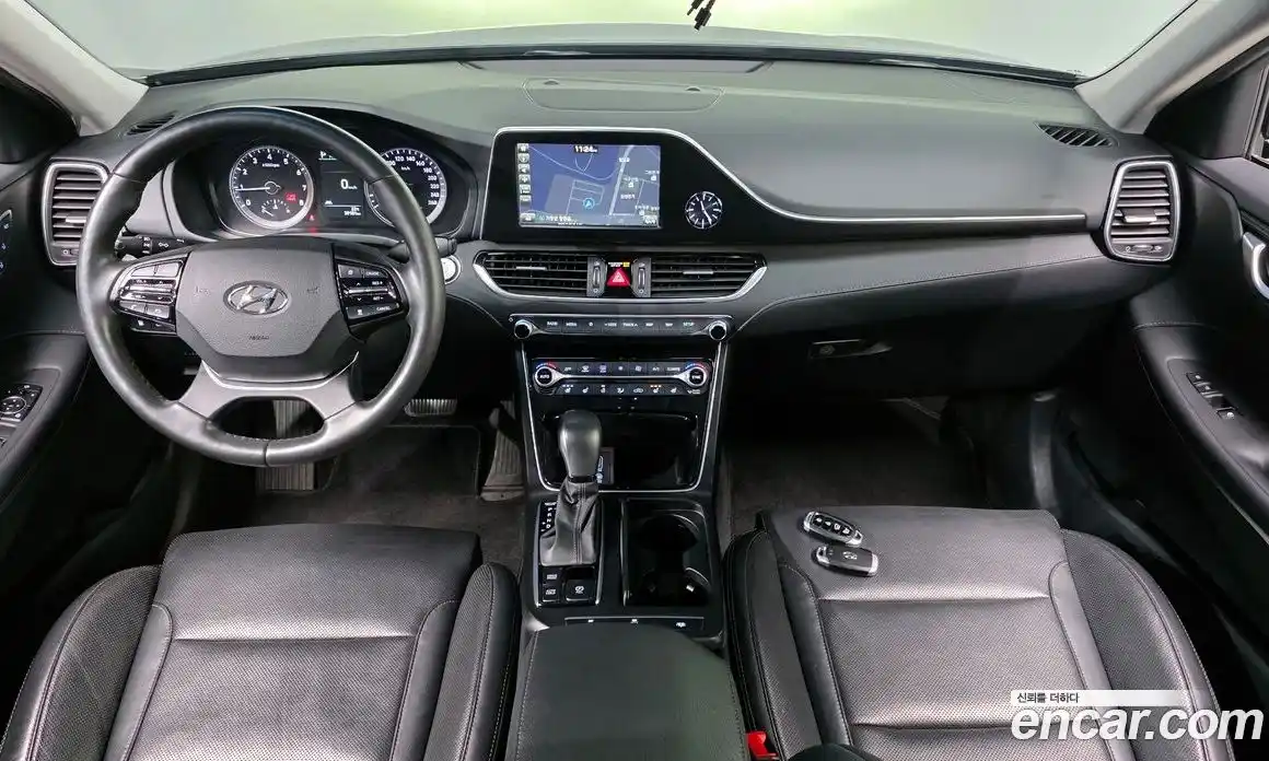 Hyundai Grandeur 2019 3.0 автомат (гидро), фото 10