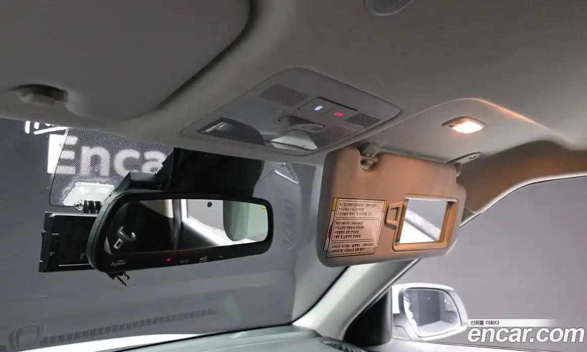 Hyundai Venue 2020 1.6 автомат (гидро), фото 19