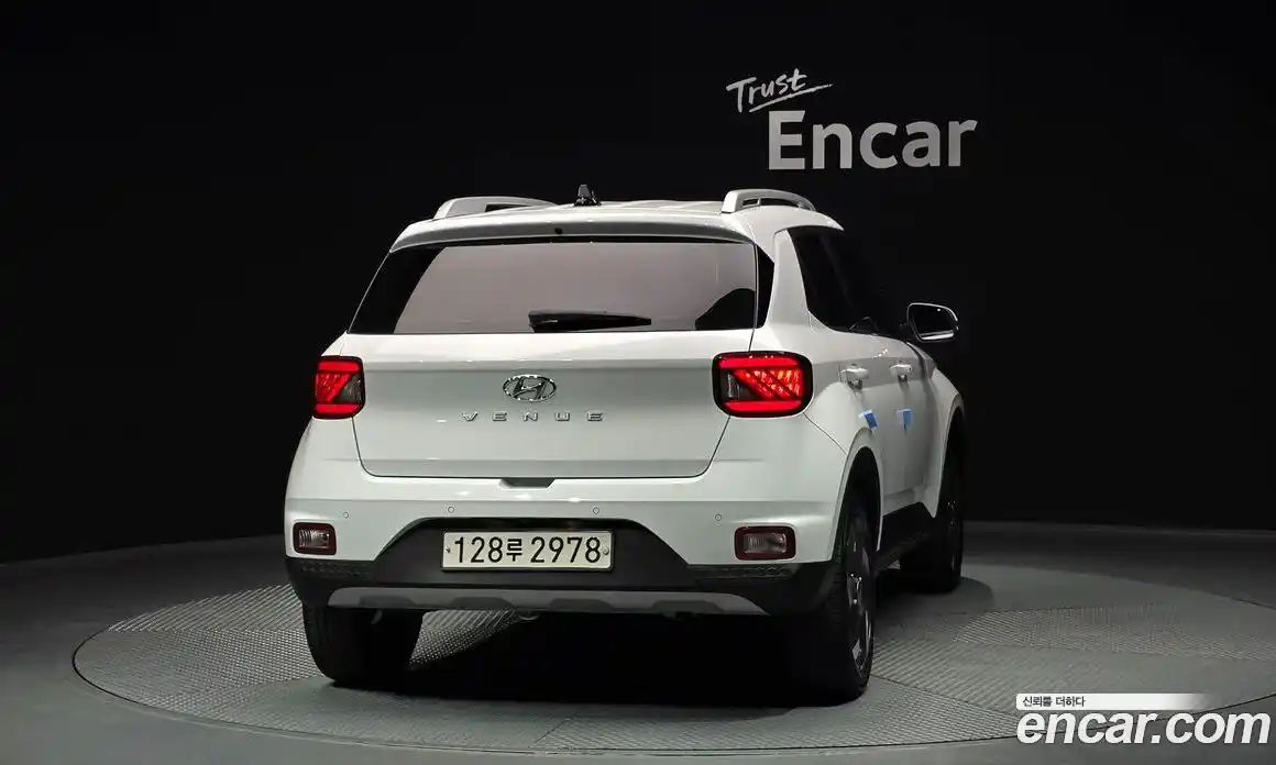 Hyundai Venue 2020 1.6 автомат (гидро), фото 4