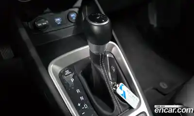 Hyundai Venue 2020 1.6 автомат (гидро), миниатюра 9