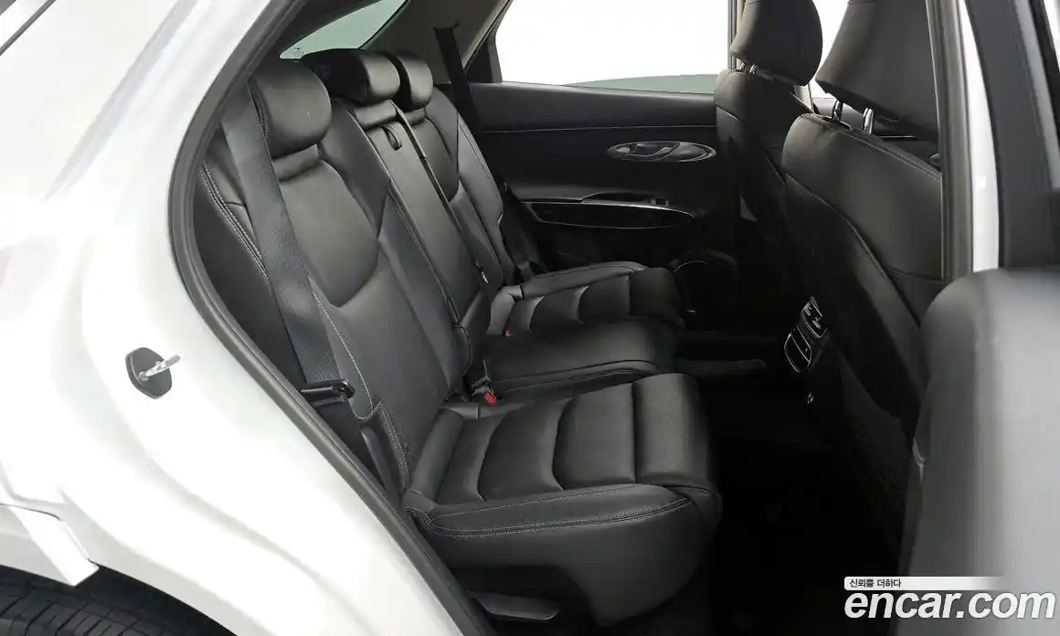 Genesis GV70 2022 2.5 автомат (гидро), фото 17