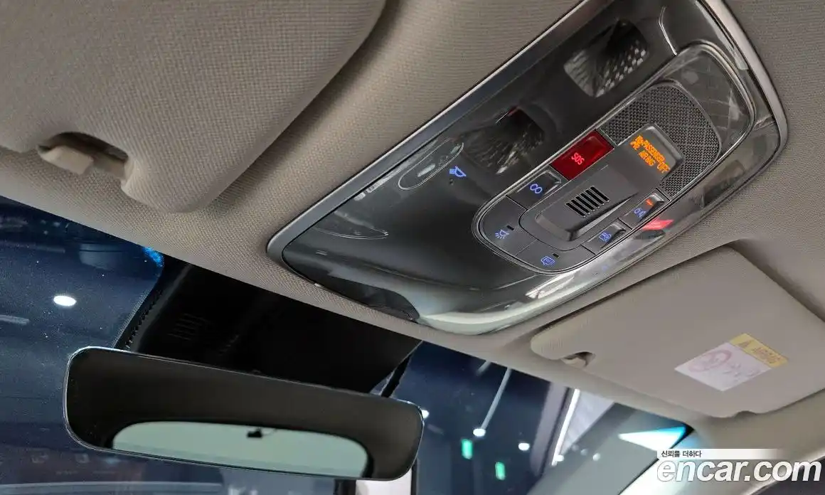 Genesis GV70 2022 2.5 автомат (гидро), фото 25