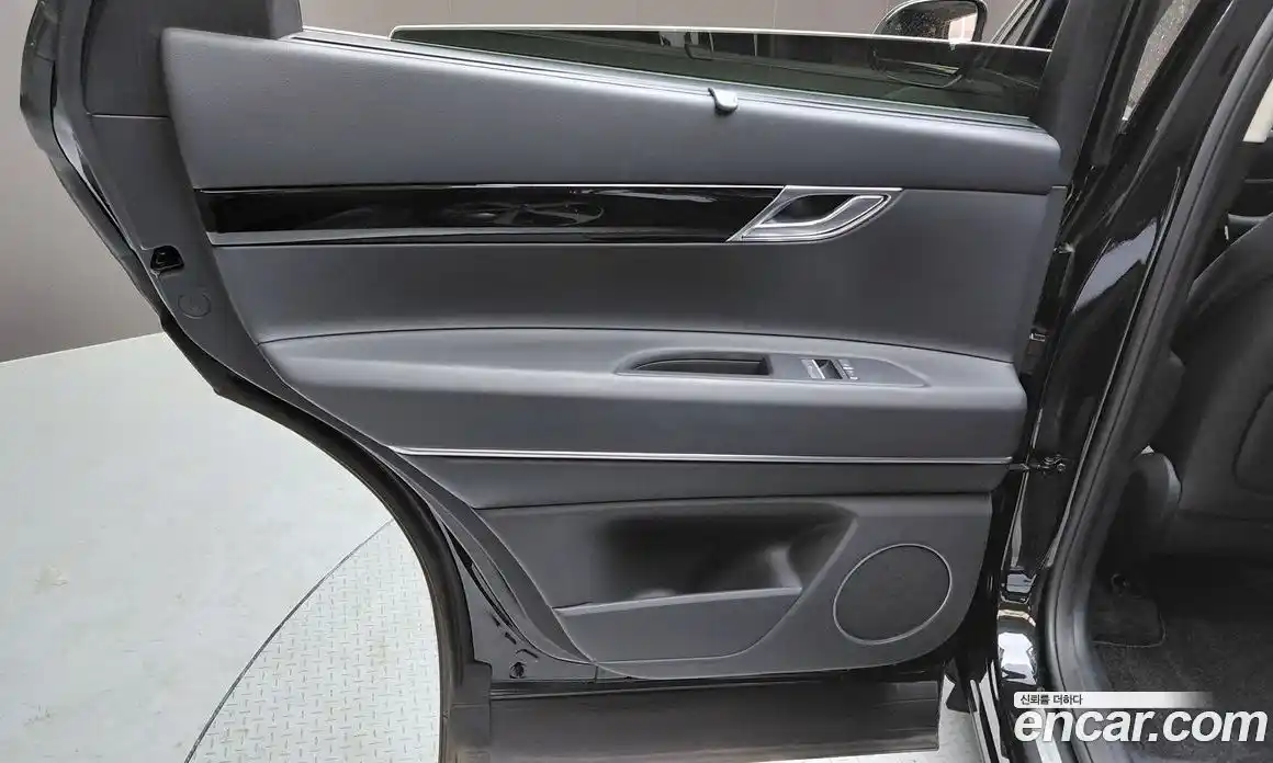 Genesis GV80 2023 2.5 автомат (гидро), фото 15
