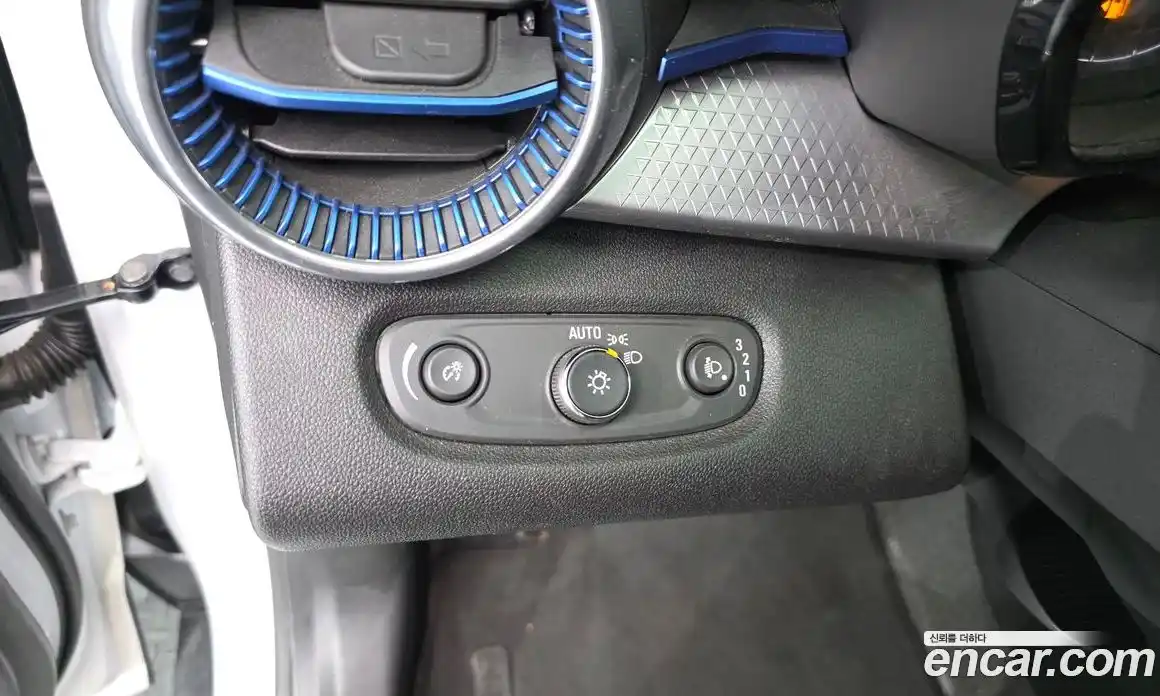 Chevrolet Trax 2024 1.2 автомат (гидро), фото 28