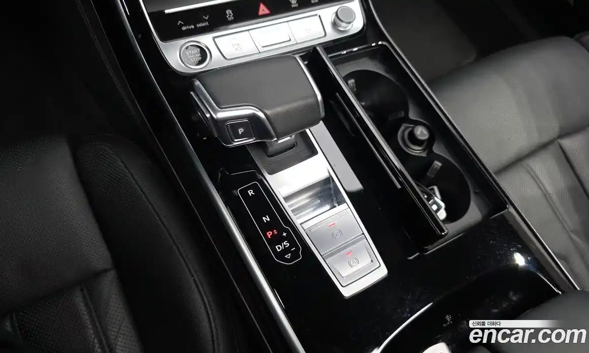 Audi A8 2021 3.0 автомат (гидро), фото 12