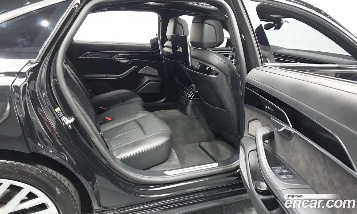 Audi A8 2021 3.0 автомат (гидро), фото 18
