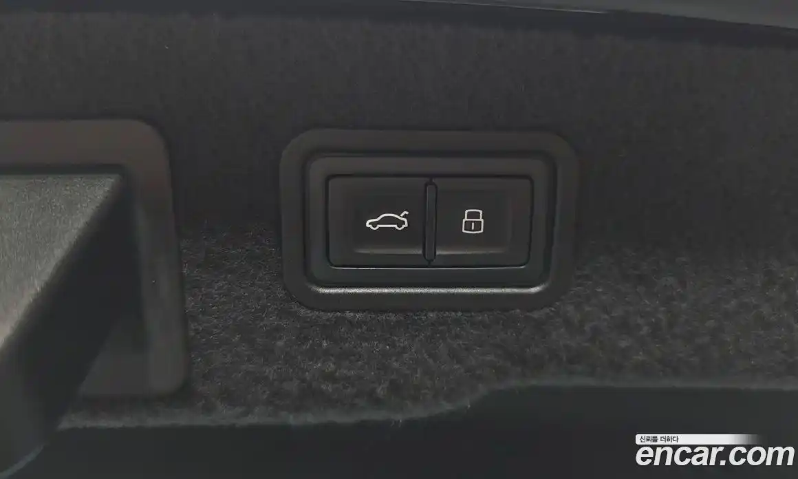Audi A8 2021 3.0 автомат (гидро), фото 27