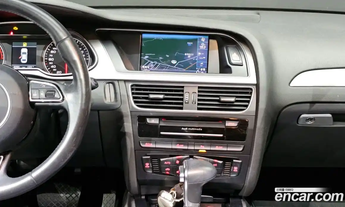 Audi A4 2014 2.0 автомат (гидро), фото 12