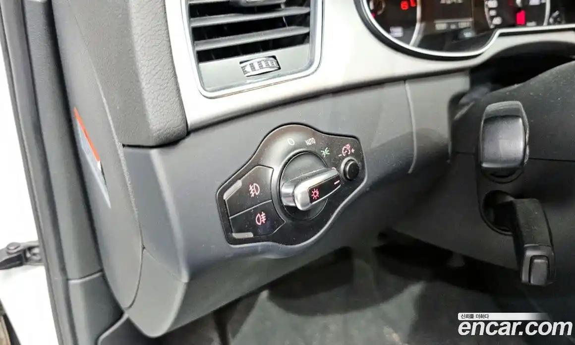 Audi A4 2014 2.0 автомат (гидро), фото 19