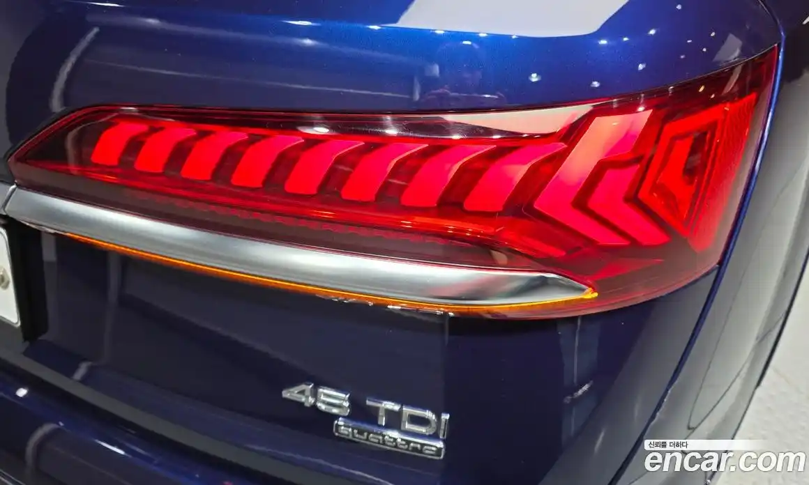 Audi Q7 2020 3.0 автомат (гидро), фото 9