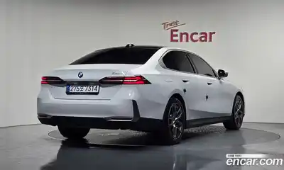 BMW 5 серия 2023 2.0 автомат (гидро), миниатюра 2