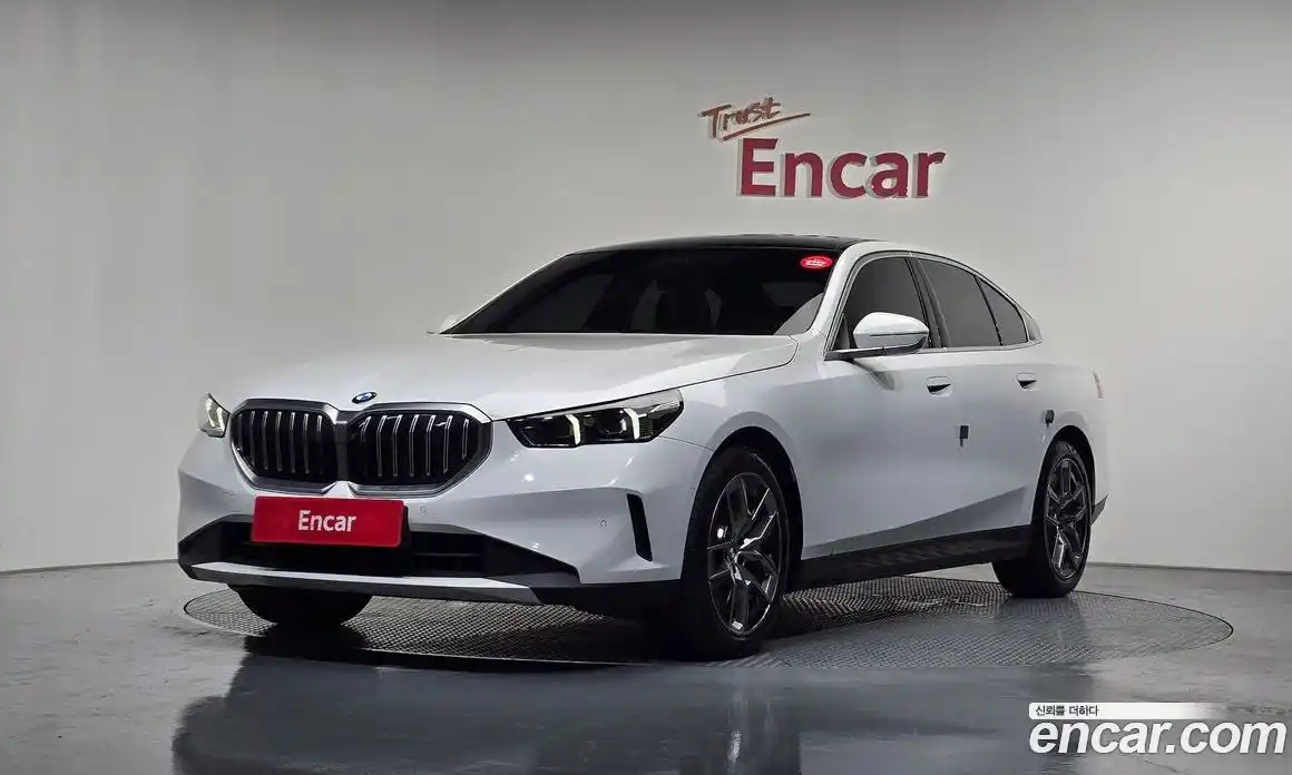 BMW 5 серия 2023 2.0 автомат (гидро), фото 5
