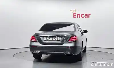 Mercedes-Benz E-Class 2017 2.0 автомат (гидро), миниатюра 3