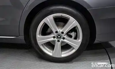 Mercedes-Benz E-Class 2017 2.0 автомат (гидро), миниатюра 6