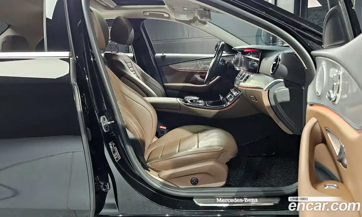Mercedes-Benz E-Class 2020 2.0 автомат (гидро), фото 16