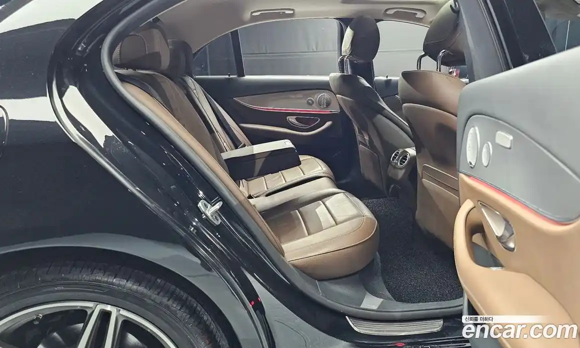 Mercedes-Benz E-Class 2020 2.0 автомат (гидро), фото 17