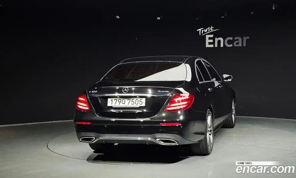 Mercedes-Benz E-Class 2020 2.0 автомат (гидро), фото 4