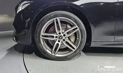 Mercedes-Benz E-Class 2020 2.0 автомат (гидро), миниатюра 5