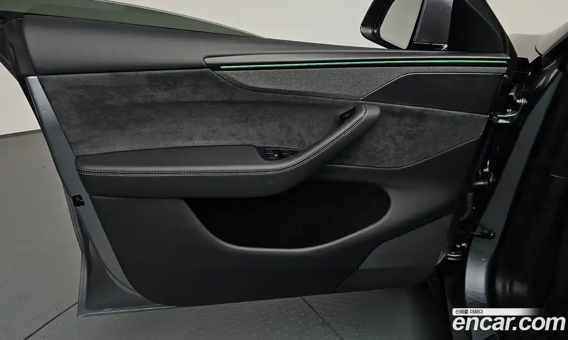 Tesla Model Y 2025 0.2 гидро, фото 13