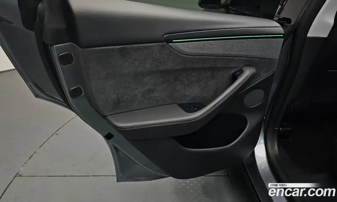 Tesla Model Y 2025 0.2 гидро, фото 14