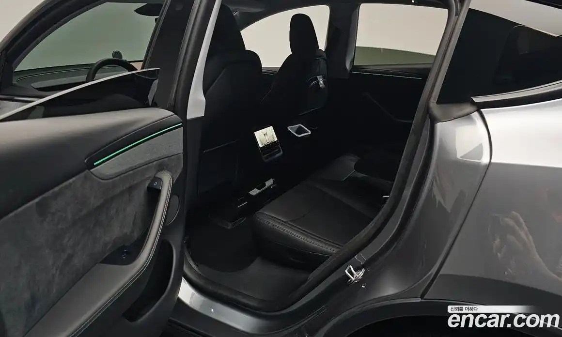 Tesla Model Y 2025 0.2 гидро, фото 16
