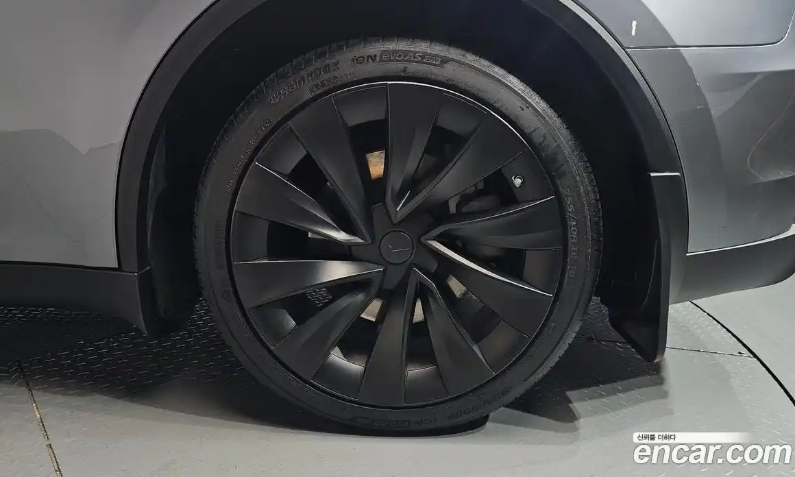 Tesla Model Y 2025 0.2 гидро, фото 6