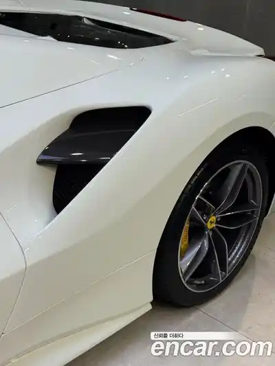 Ferrari 488 2017 3.9 автомат (гидро), миниатюра 5