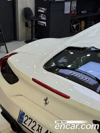 Ferrari 488 2017 3.9 автомат (гидро), миниатюра 9